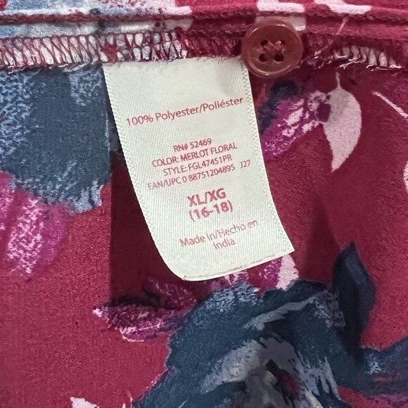 Burgundy long sleeve button down floral blouse size XL - Picture 6 of 6